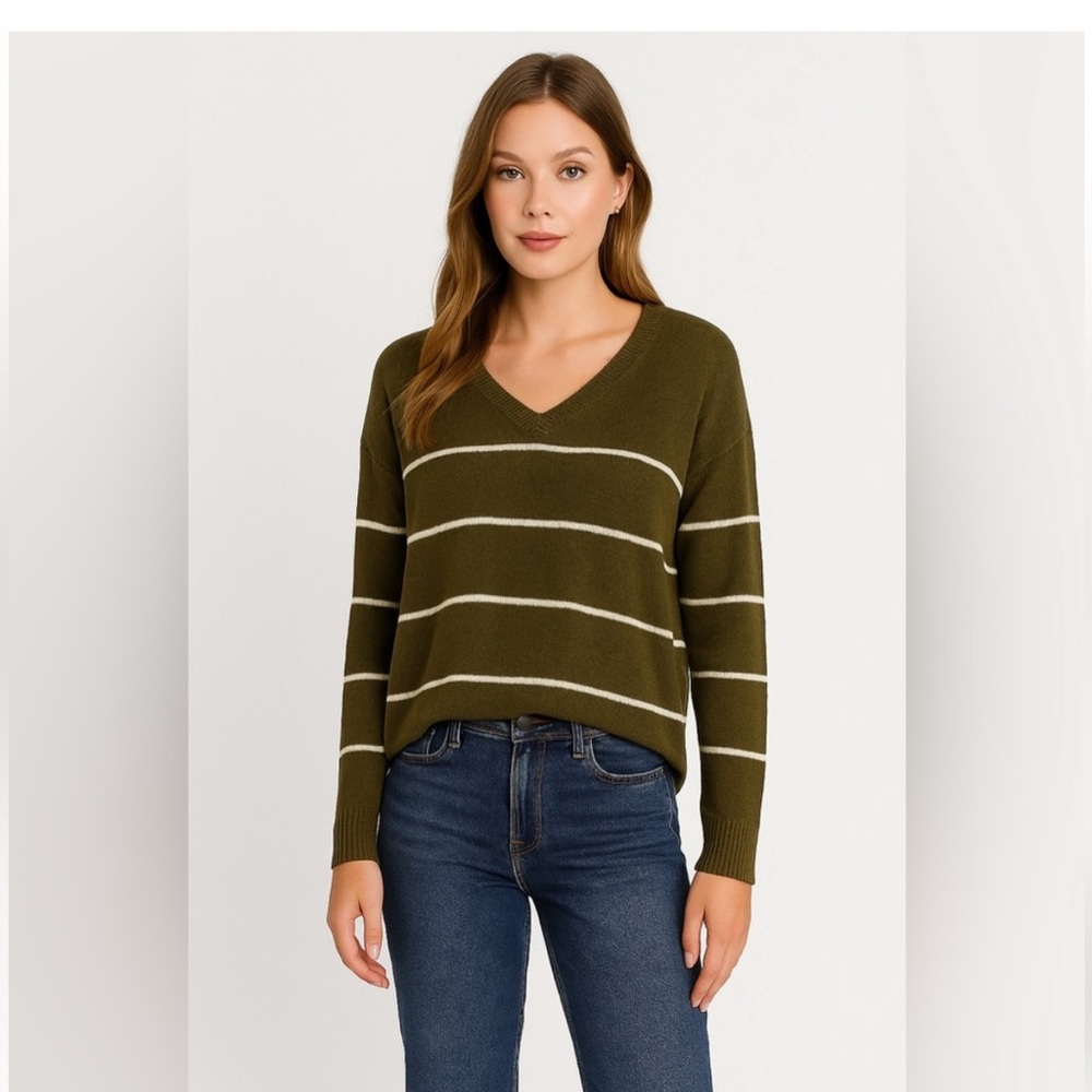 TAHARI Olive Striped V-Neck Sweater